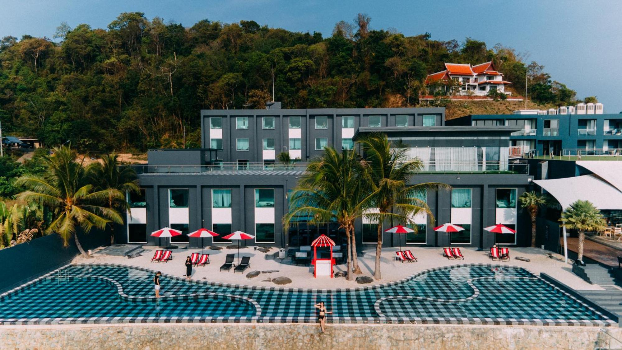 Foto Hotel Phuket Beachfront Kültér fotó The Standard Hua Hin